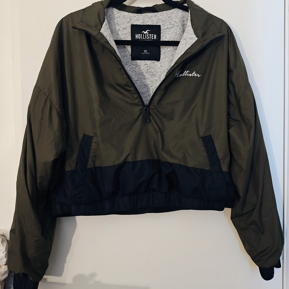 Hollister Women's Olive and Black Jacket